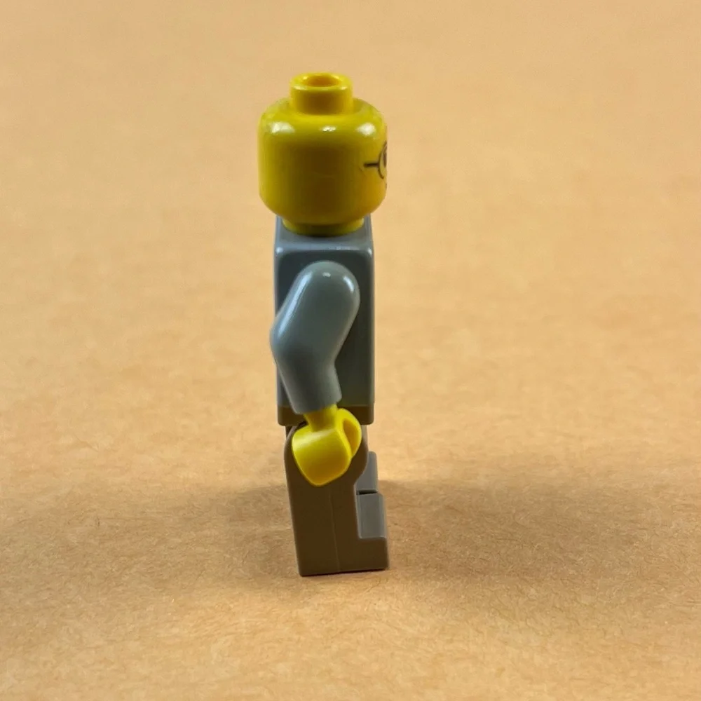 LEGO Minifigure Harry Potter HP036 Missing Cape/Hair FLAW 2